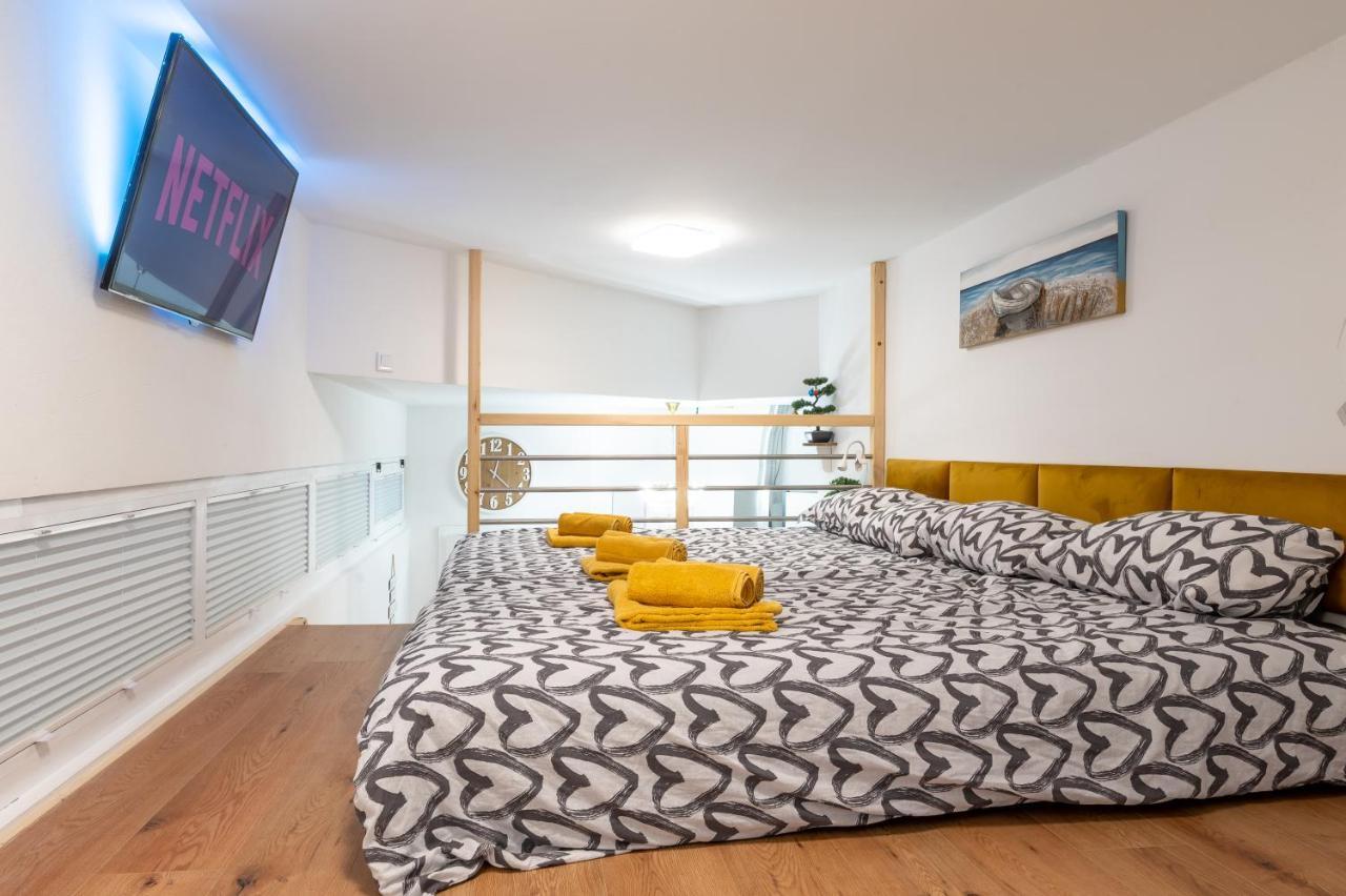 Studio Apartment Lion Portorose エクステリア 写真