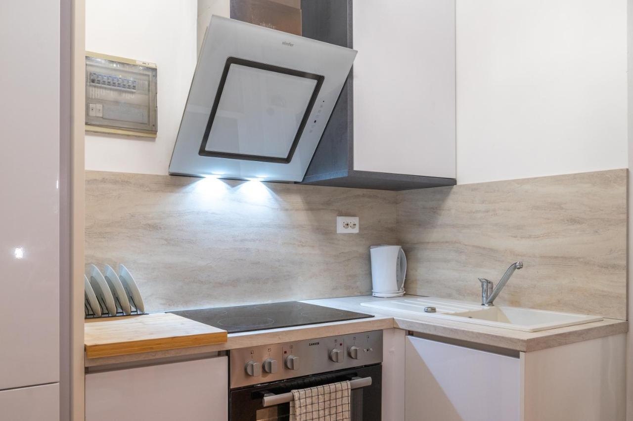Studio Apartment Lion Portorose エクステリア 写真
