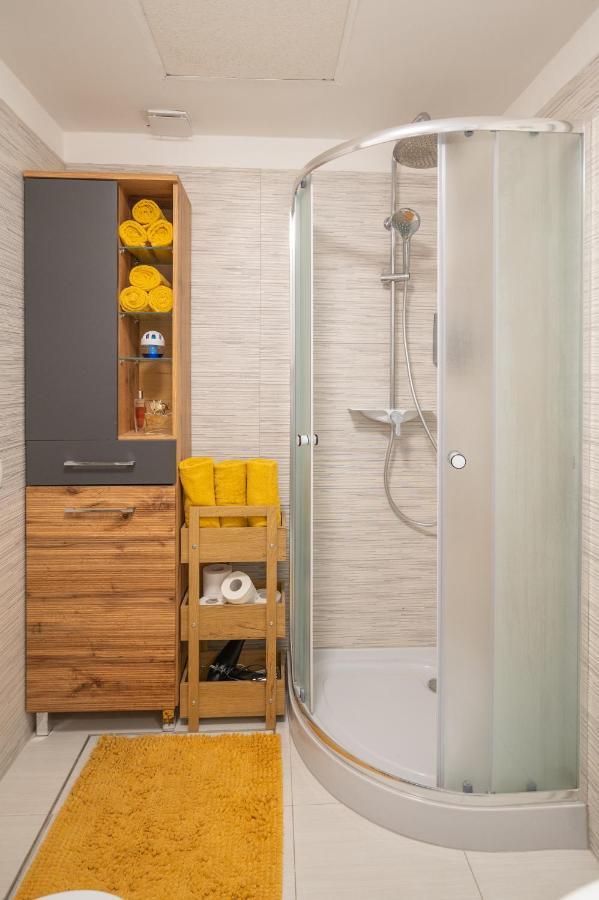 Studio Apartment Lion Portorose エクステリア 写真